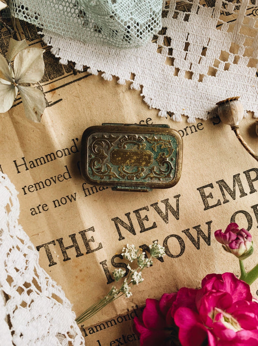 Antique Relief Decorative Pill Box