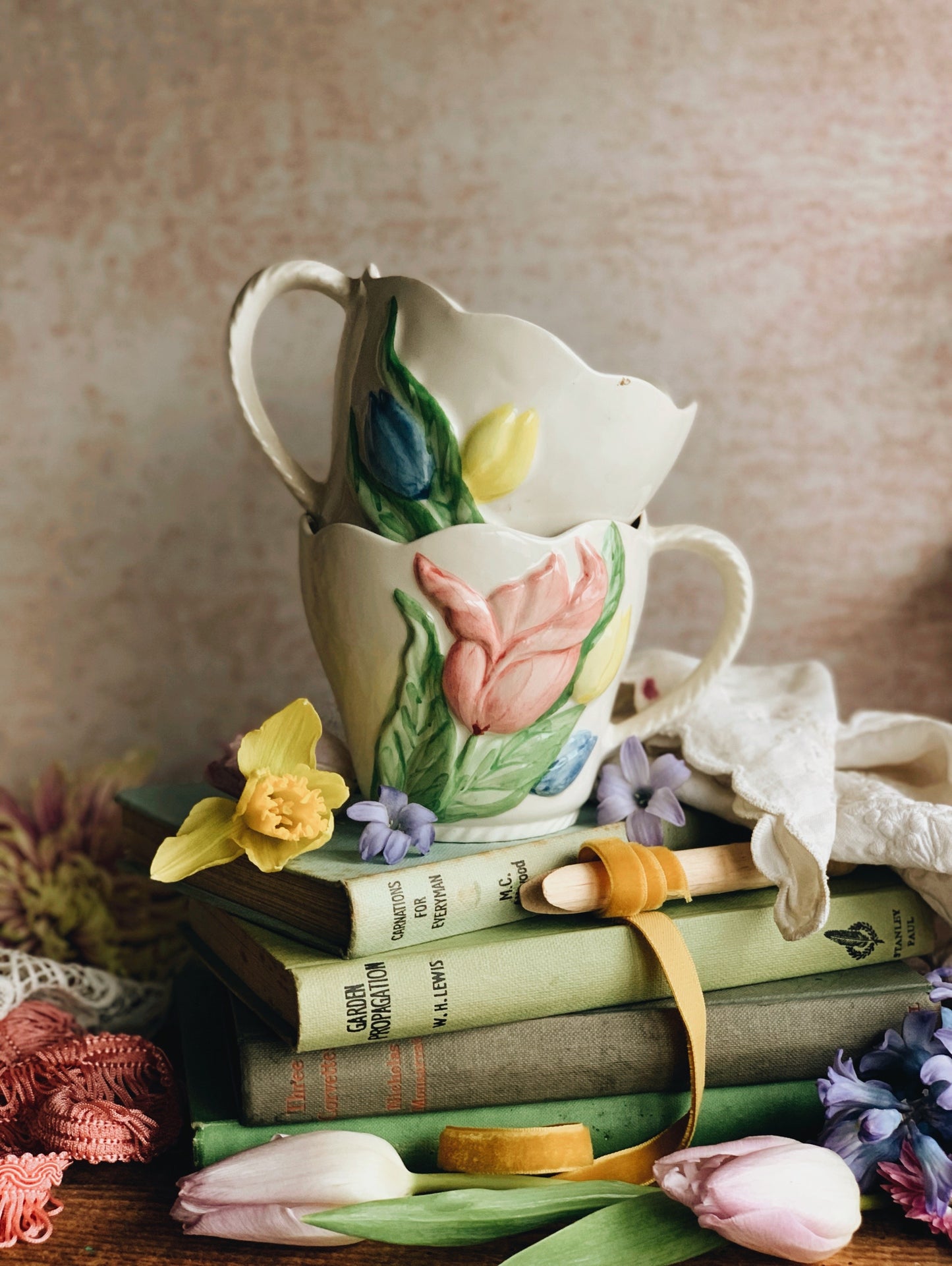 Vintage Trois Fleur Mug (two available sold separately)