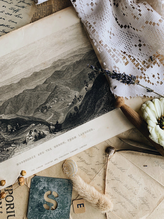 Antique Narrative ~ Mussooree Plate