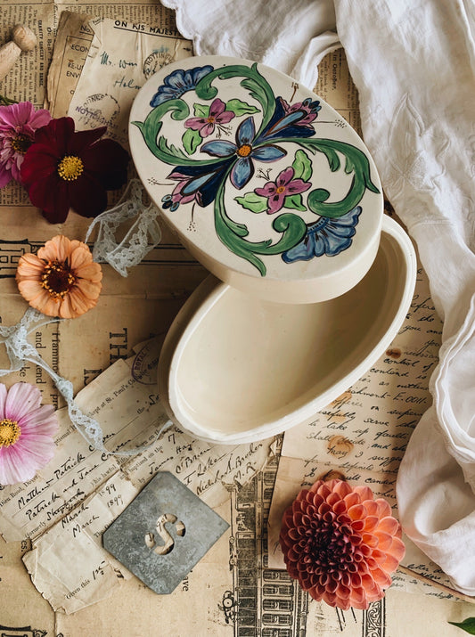 Vintage Hand~painted Floral Decorative Ceramic Dish with Lif