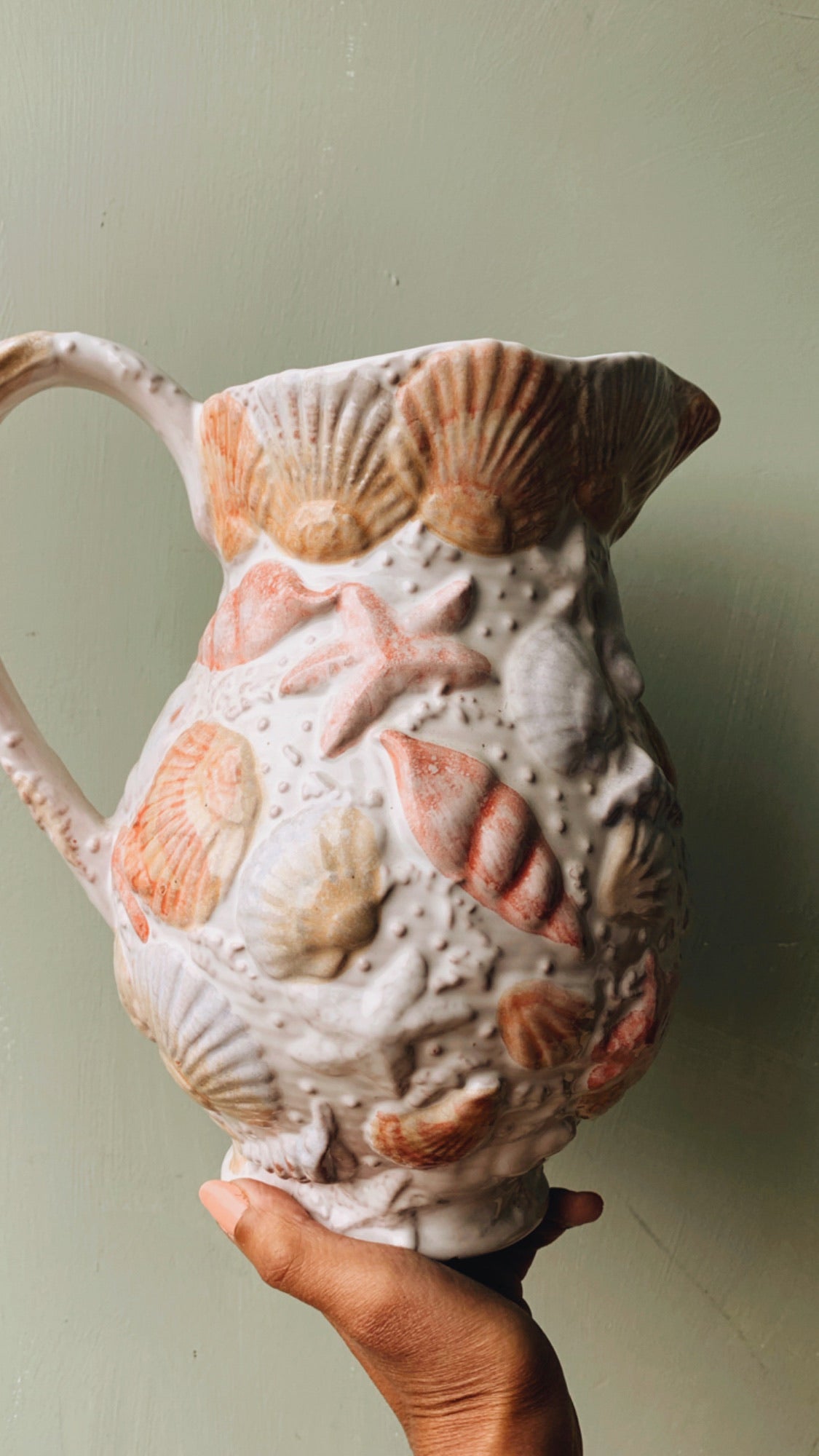 Vintage Shell Relief Hand~painted Large Vase / Jug