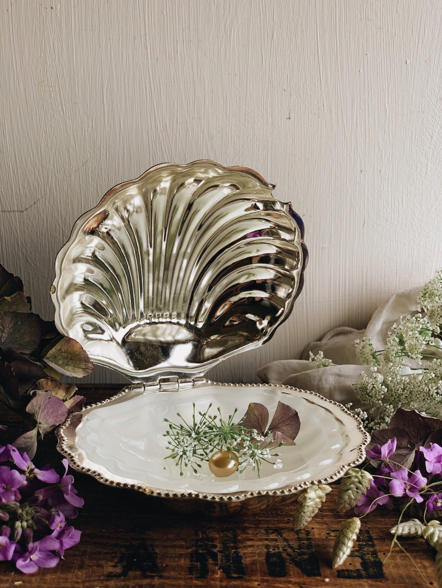 Vintage Clam Shell Dish ~ with glass inner dish