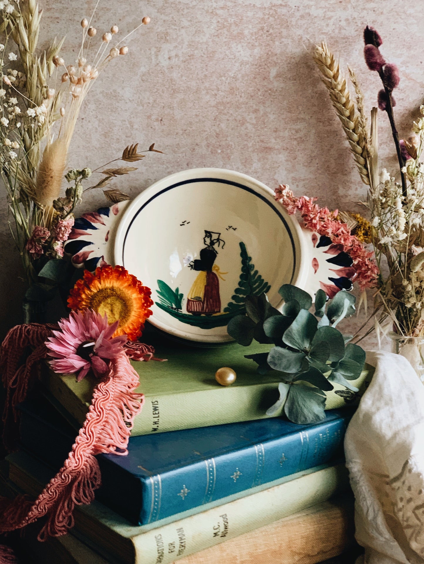 Vintage Folksy Porridge Bowl