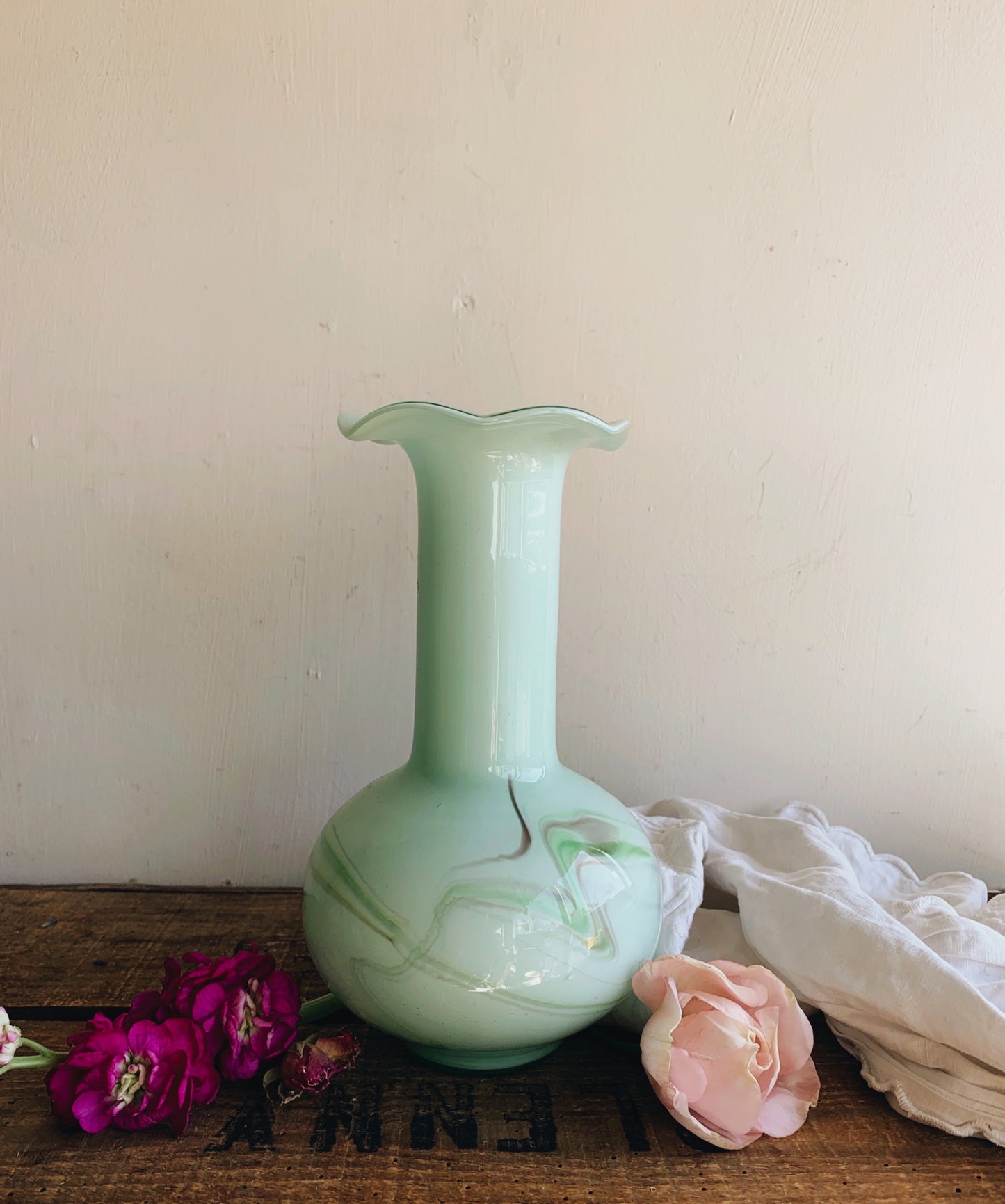 Vintage 1950’s Green Swirl Glass Vase