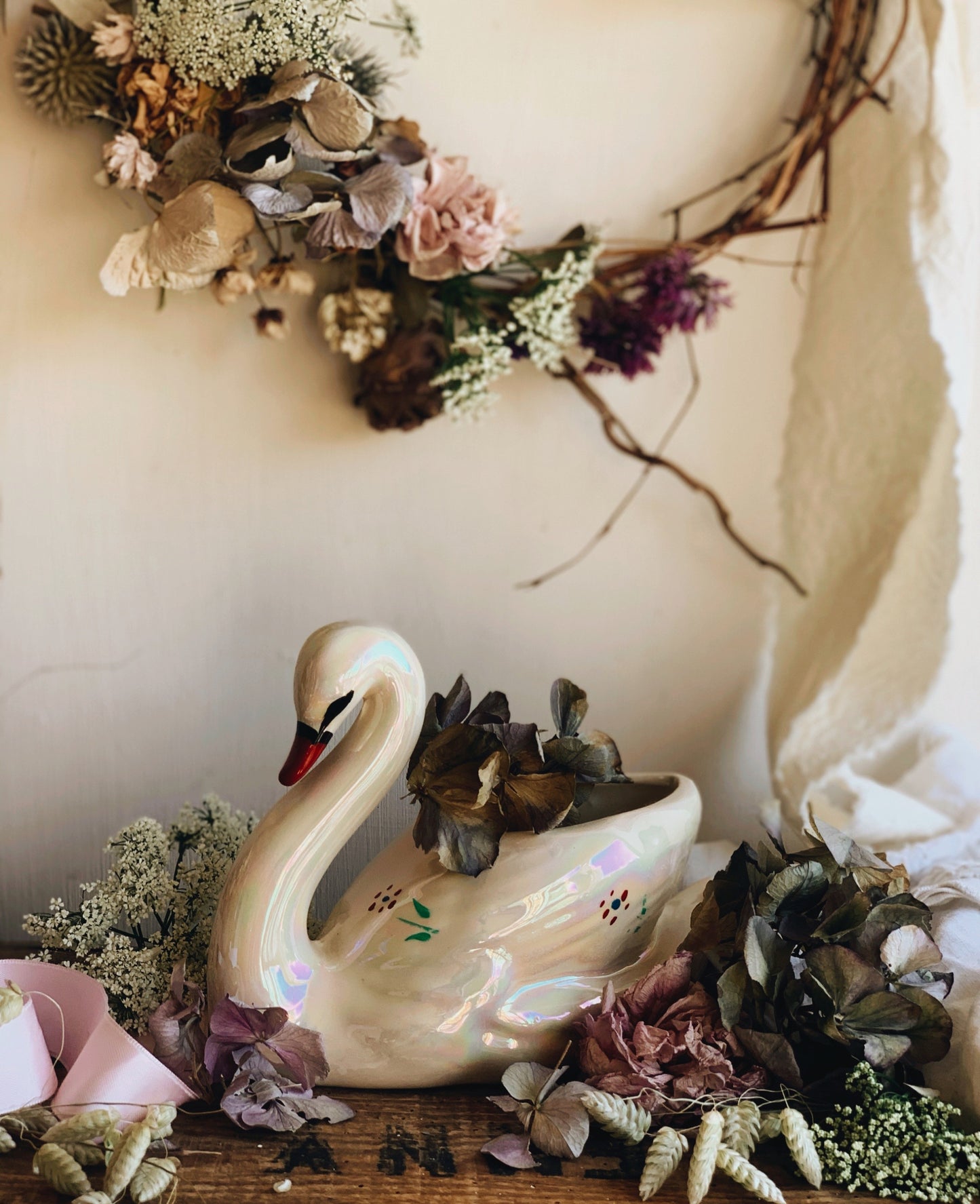 Vintage Medium Swan Planter with Floral Detailing