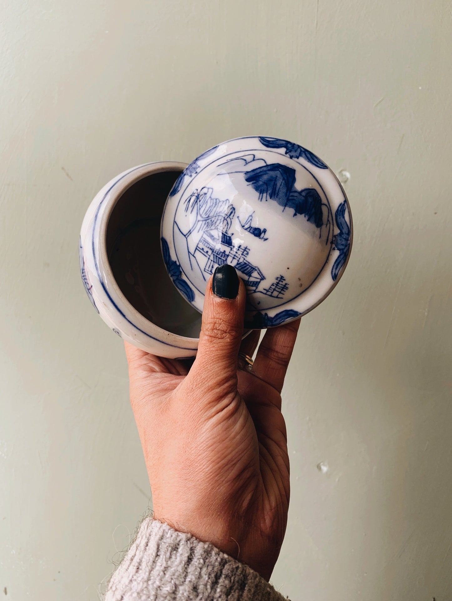 Vintage Oriental Narrative Ceramic Pot & Lid