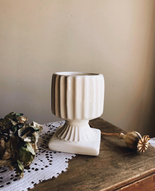 Vintage White Urn - Stone & Sage 