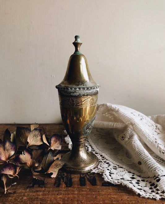 Antique Victorian Table Shaker