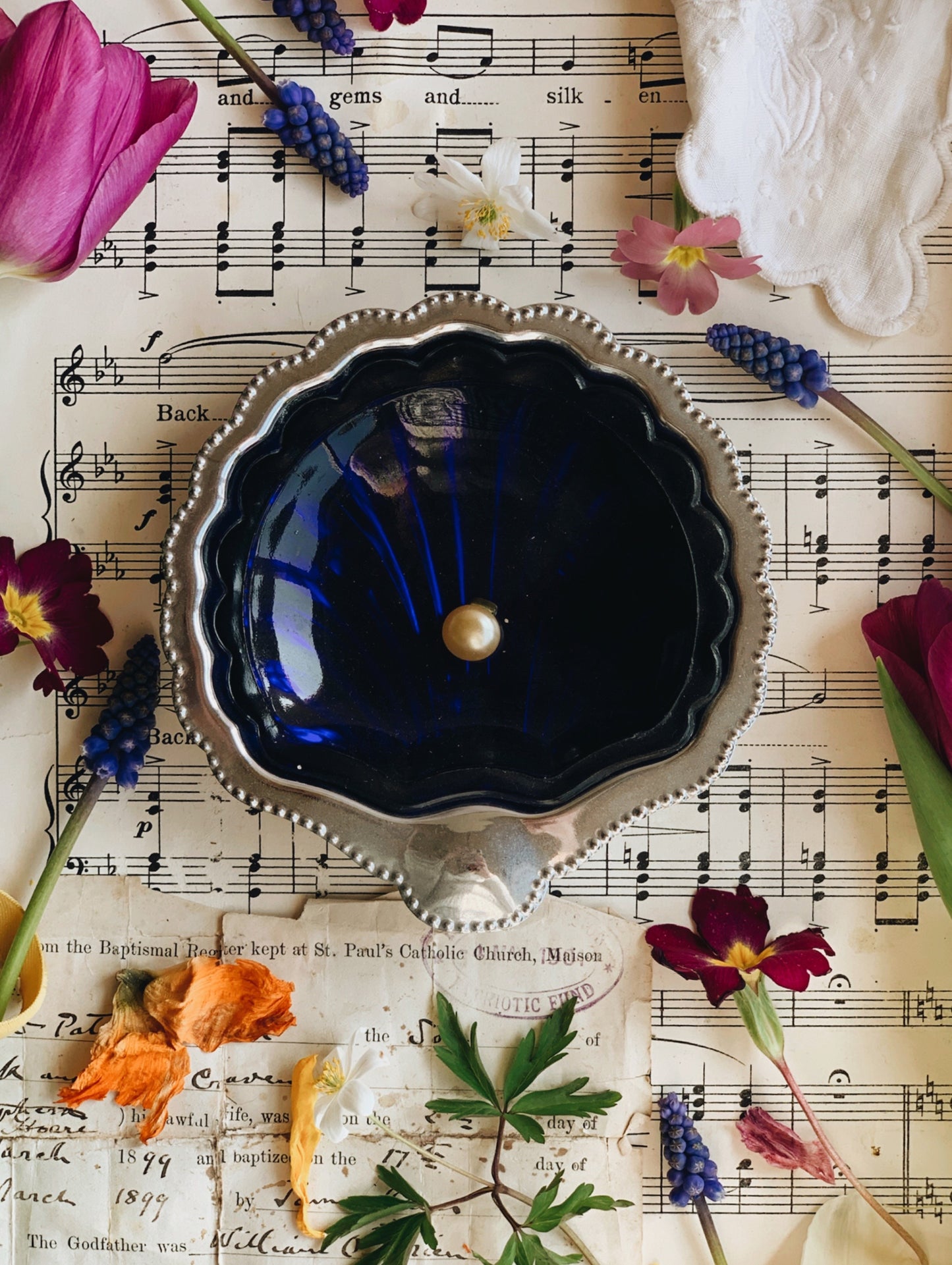 Silver (plated) Shell with Cobalt Blue Glass Inlay