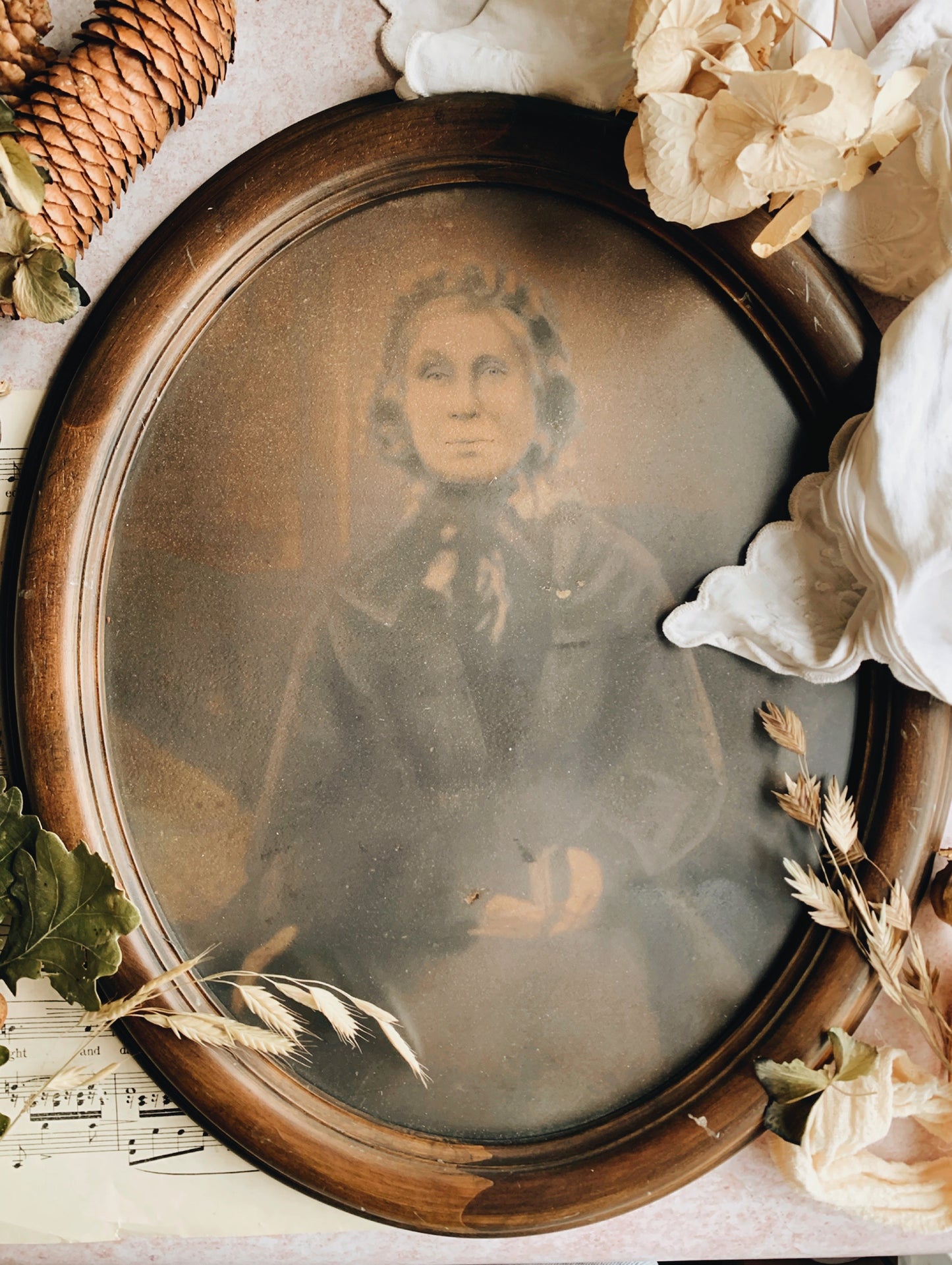 Vintage Photograph of Lady Print Framed (UK SHIPPING ONLY)