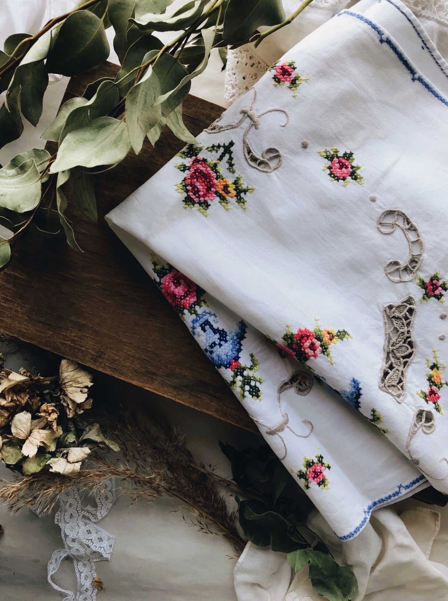 Parisian Embroidery and crochet Linen - Stone & Sage 