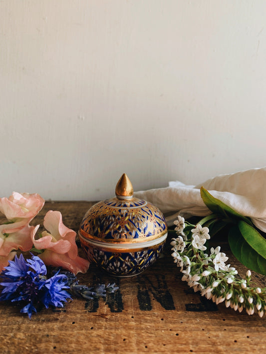Vintage Blue Decorative Ceramic Pot