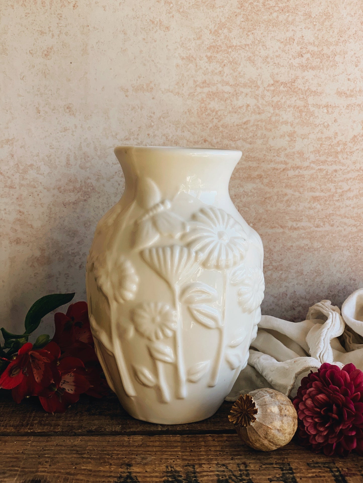 Vintage Botanica Relief Vase