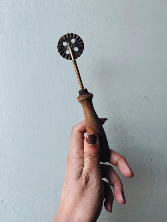 Antique Pastry / Pasta Cutter