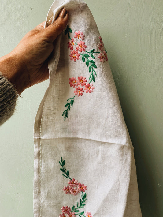Vintage Floral Hand~embroidery Linen
