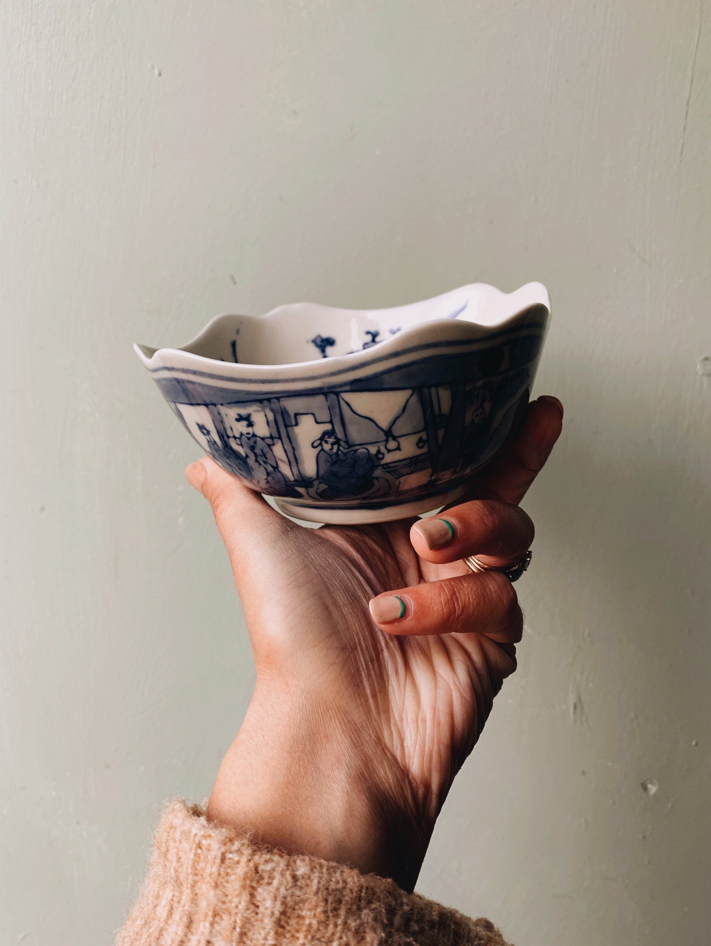 Vintage Hand~painted Oriental Narrative Bowl