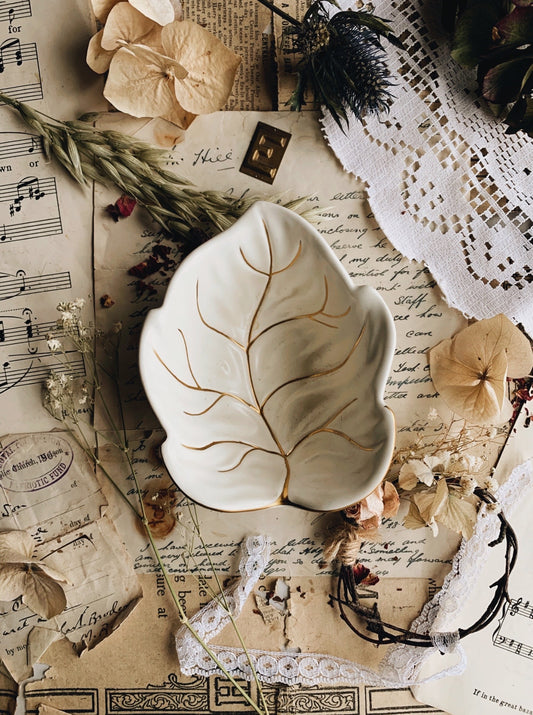 Vintage Carlton White & Gilt Leaf Dish