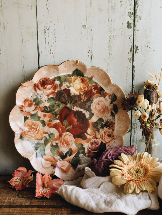Vintage Rose Wall Motif Plate
