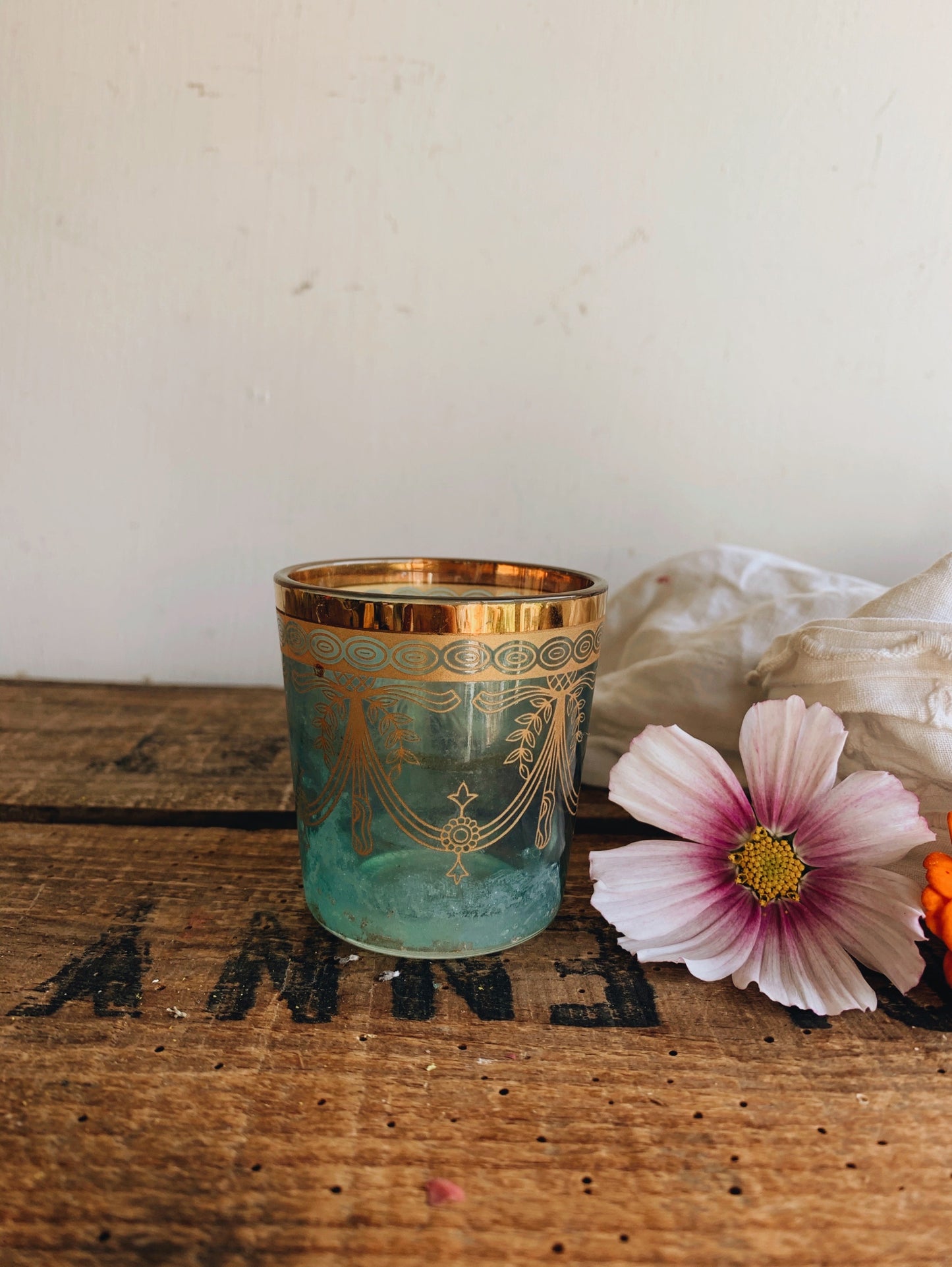 Vintage Decorative Glass Accessorising Cups