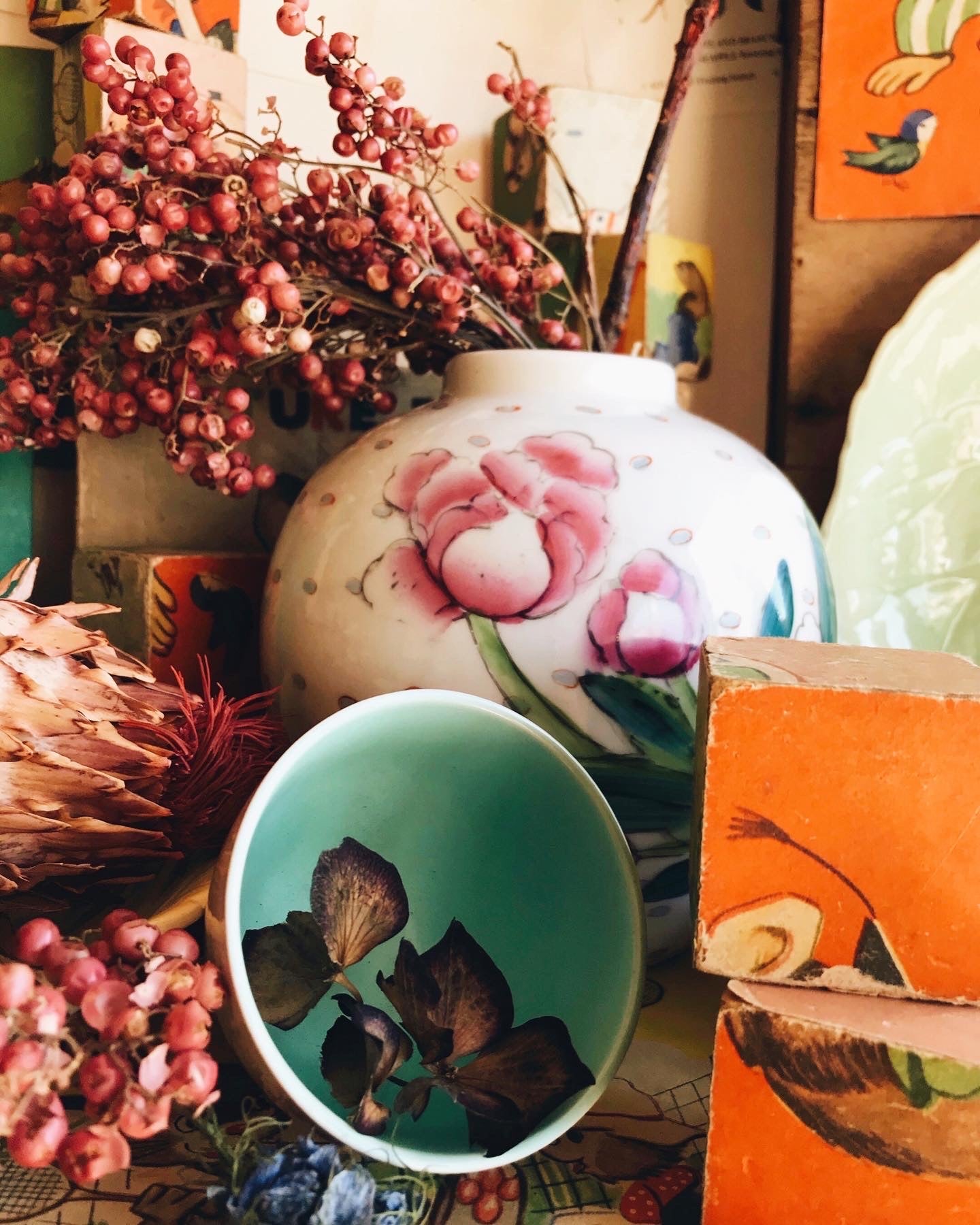 Vintage Hand~painted Pink Floral Ginger Jar