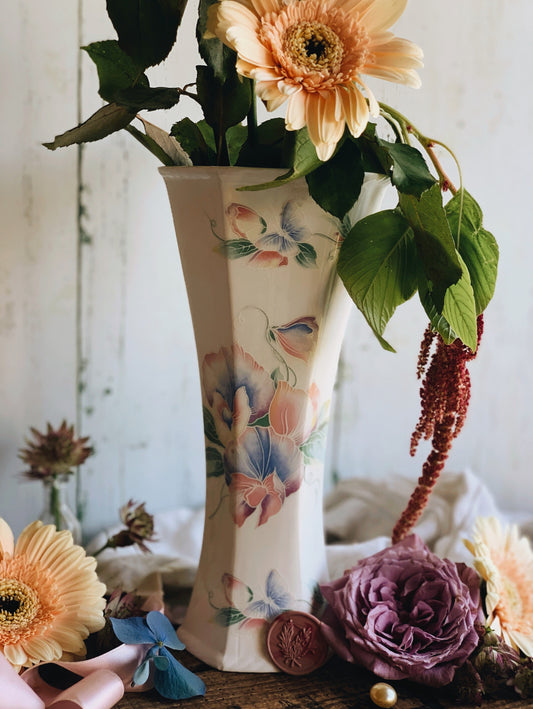 Large Anysley Floral Vase