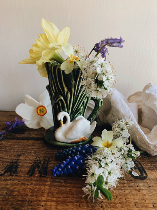 Vintage Sylvac Swan Vase