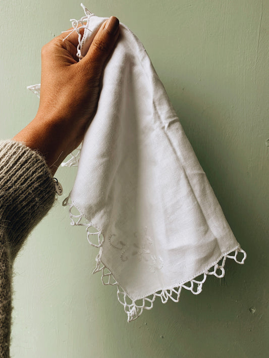 Vintage Floral Decorative Linen