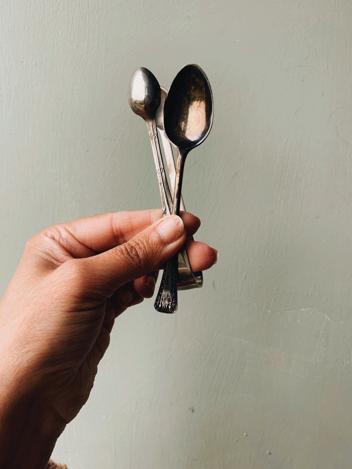 Six Antique Tea Spoons & Sugar Pincer