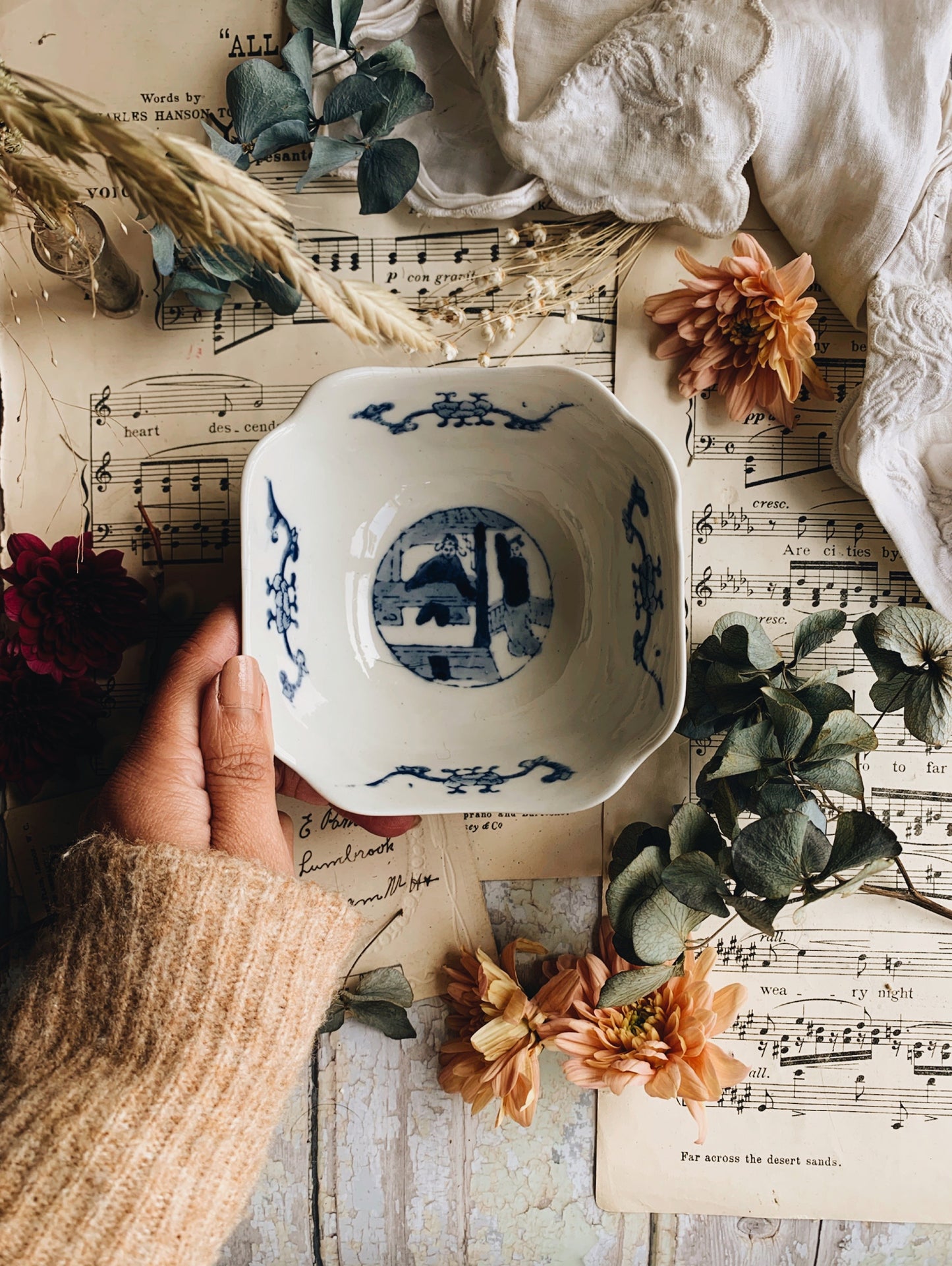 Vintage Hand~painted Oriental Narrative Bowl