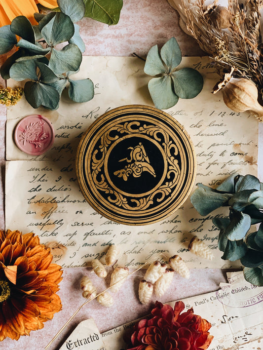 Vintage Gilt & Black Decorative mâché Pot
