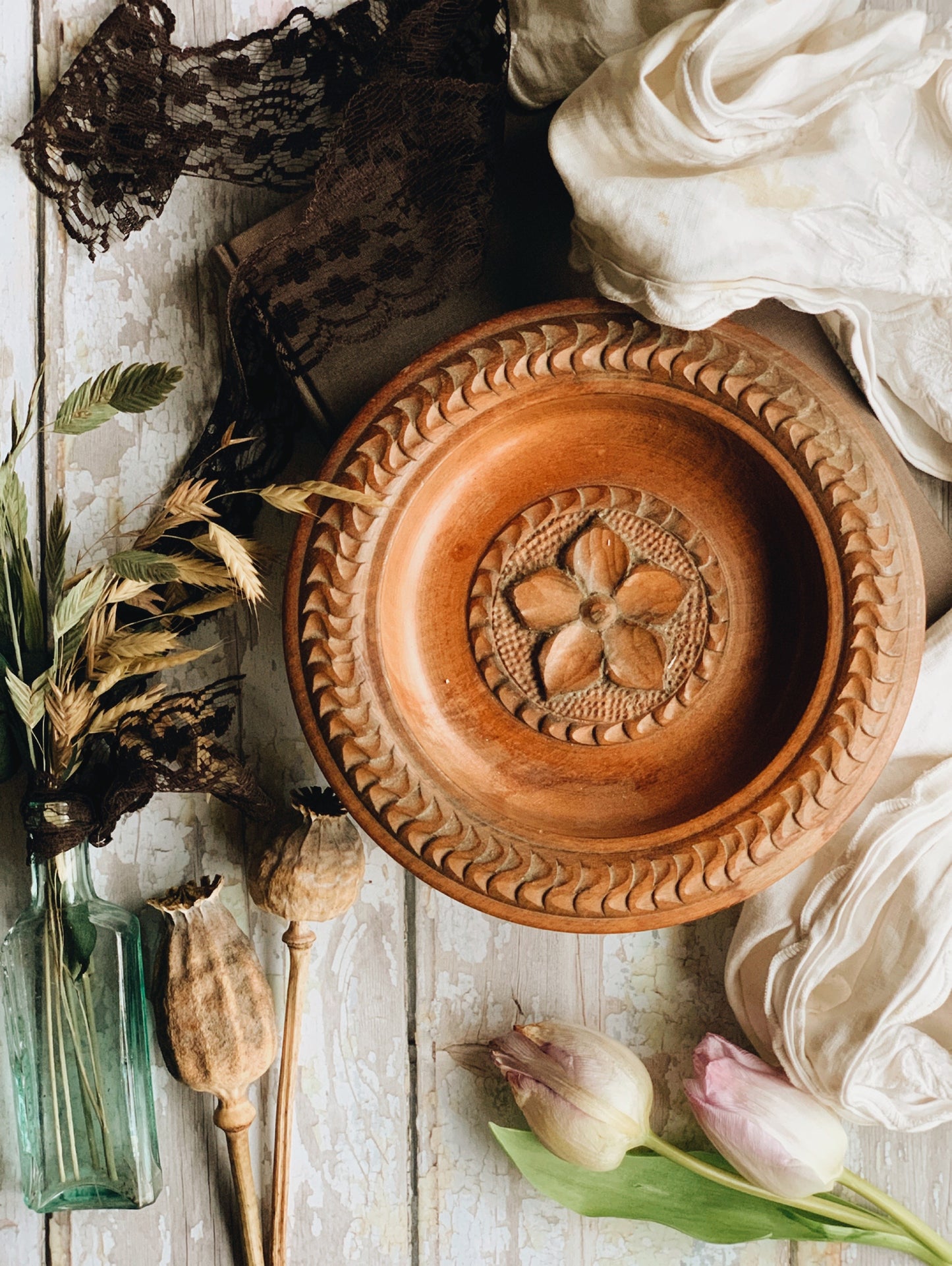 Vintage Wooden Hand~carved Botanica Floral Wall Motif / Dish