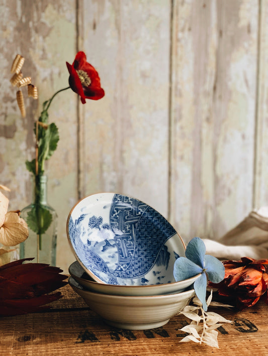 Vintage Blue & White Decorative Oriental Bowls (three available & sold separately)