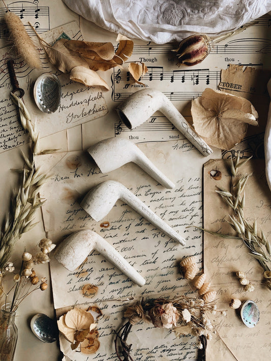 Antique Victorian Clay Pipe