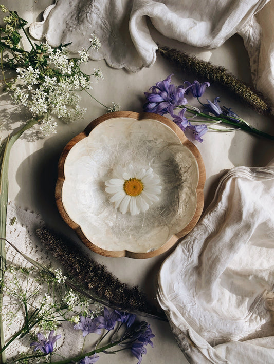 Preloved Wooden Shell Bowl